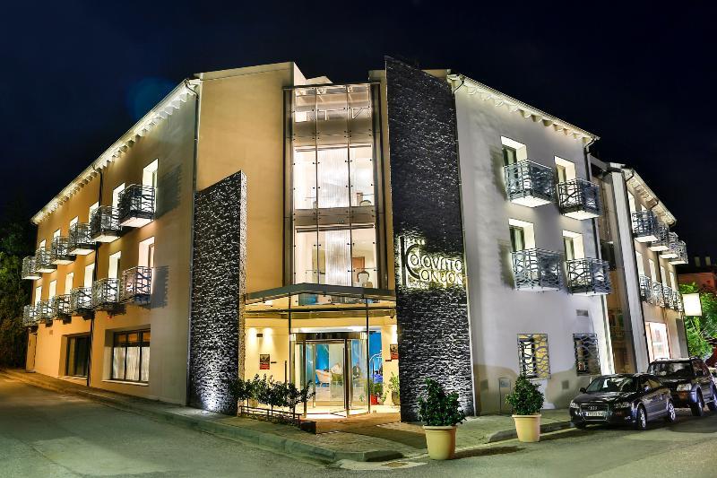Kalavrita Canyon Hotel & Spa Eksteriør bilde